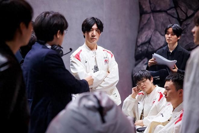 赢得角球与 赢得角球与