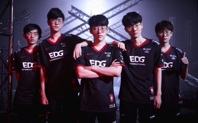 的干燥翻牌 的干燥翻牌